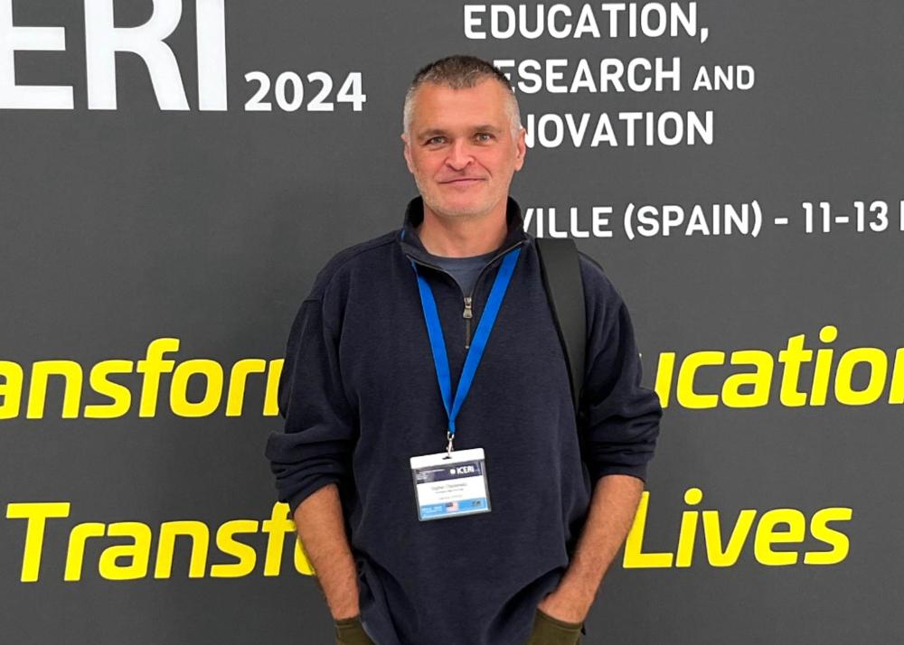 Stephen Cheskiewicz at conference in Spain